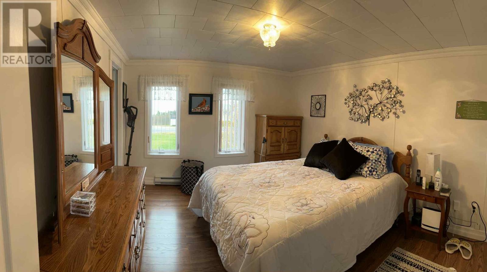 7 Earles Road - 17
