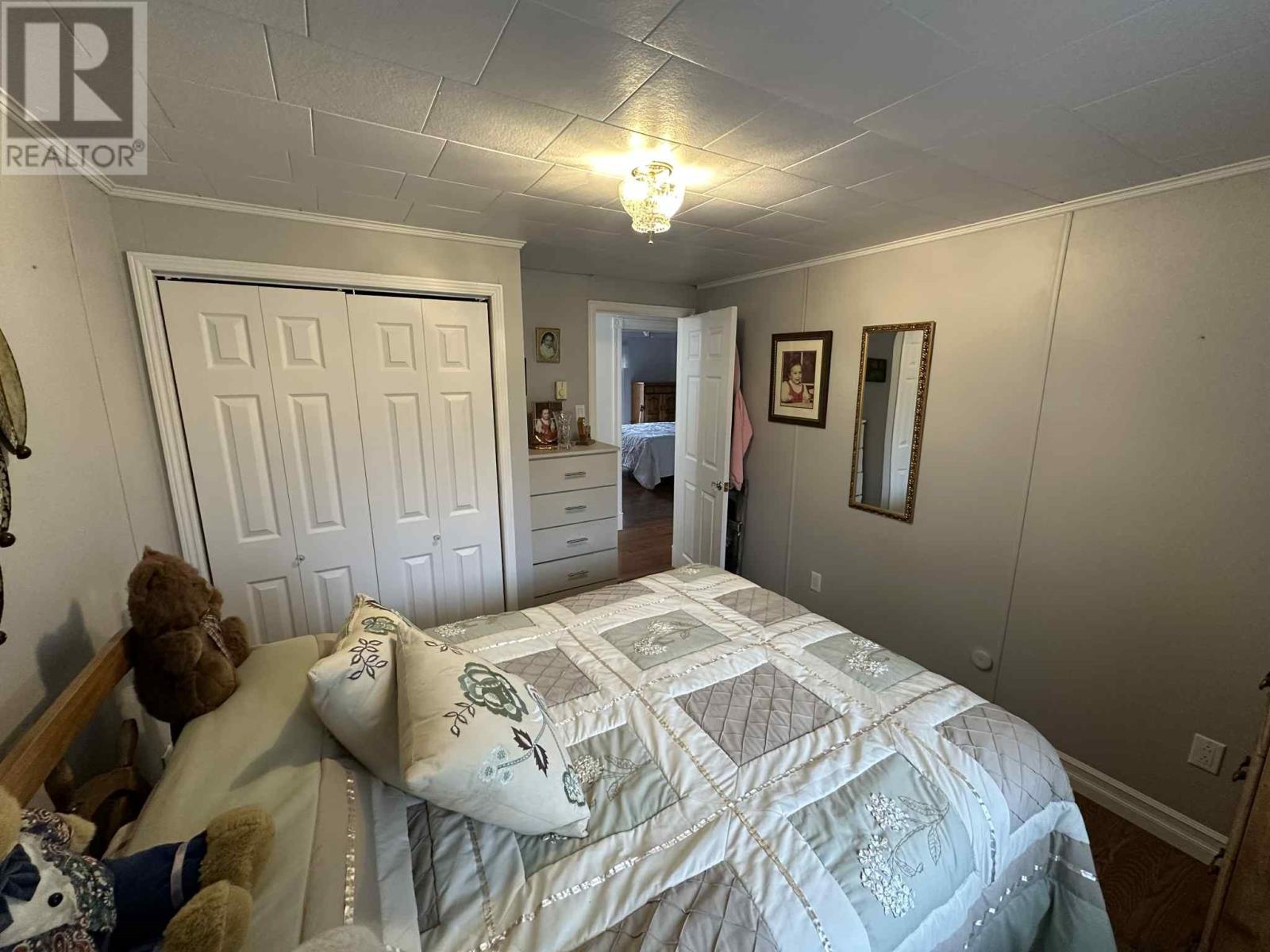 7 Earles Road - 22