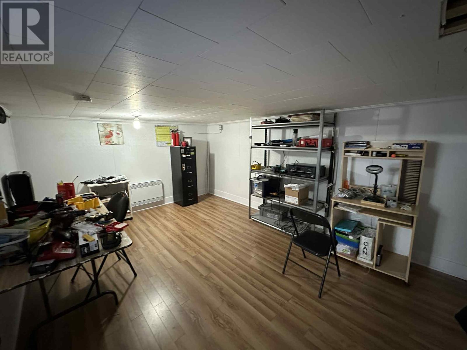 7 Earles Road - 25