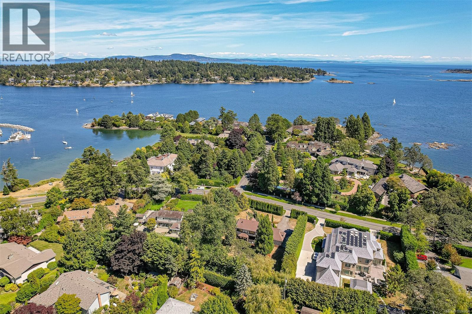 3270 Beach Dr - 70