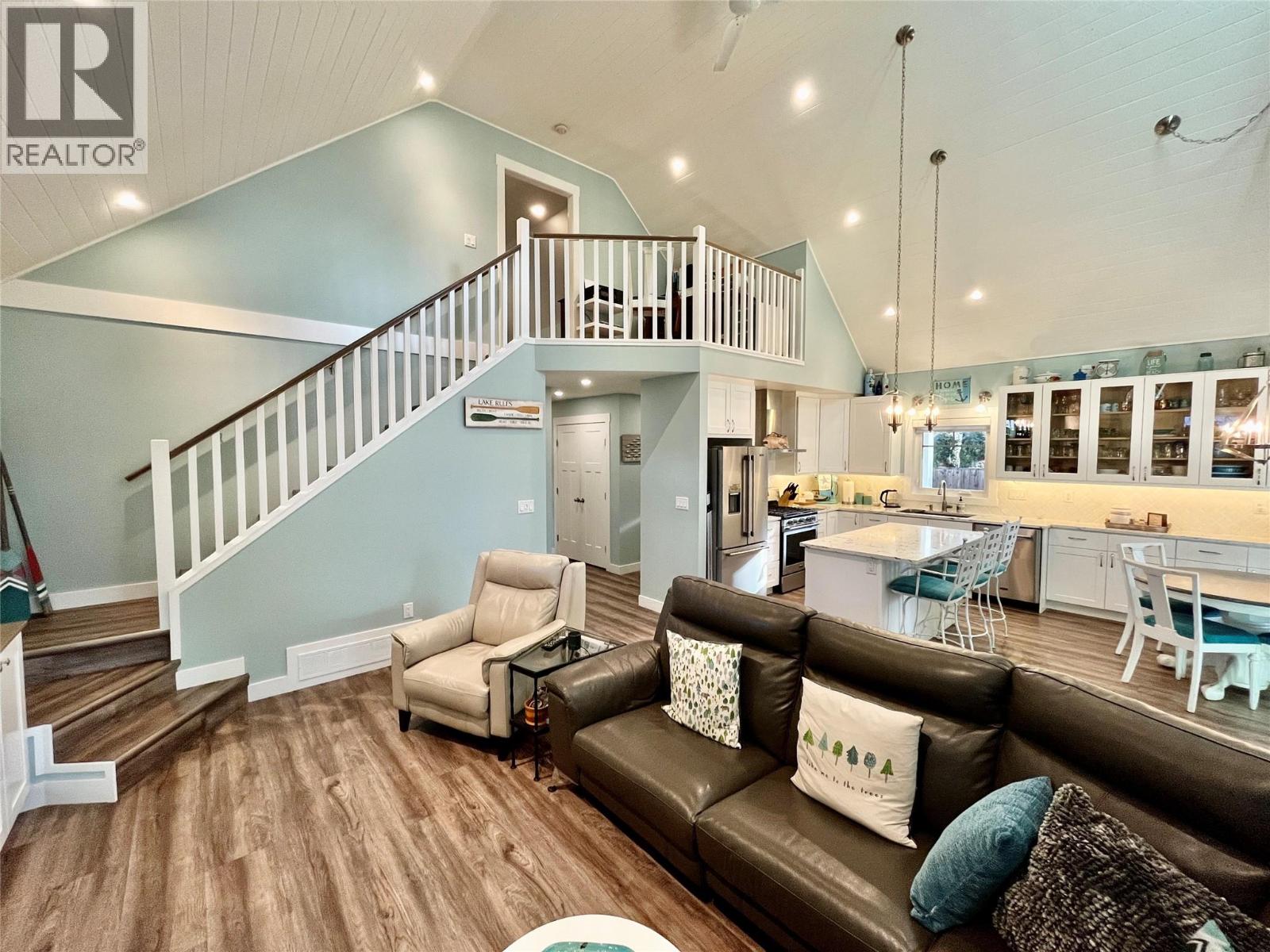  8902 Swanshore Road, Swansea Point