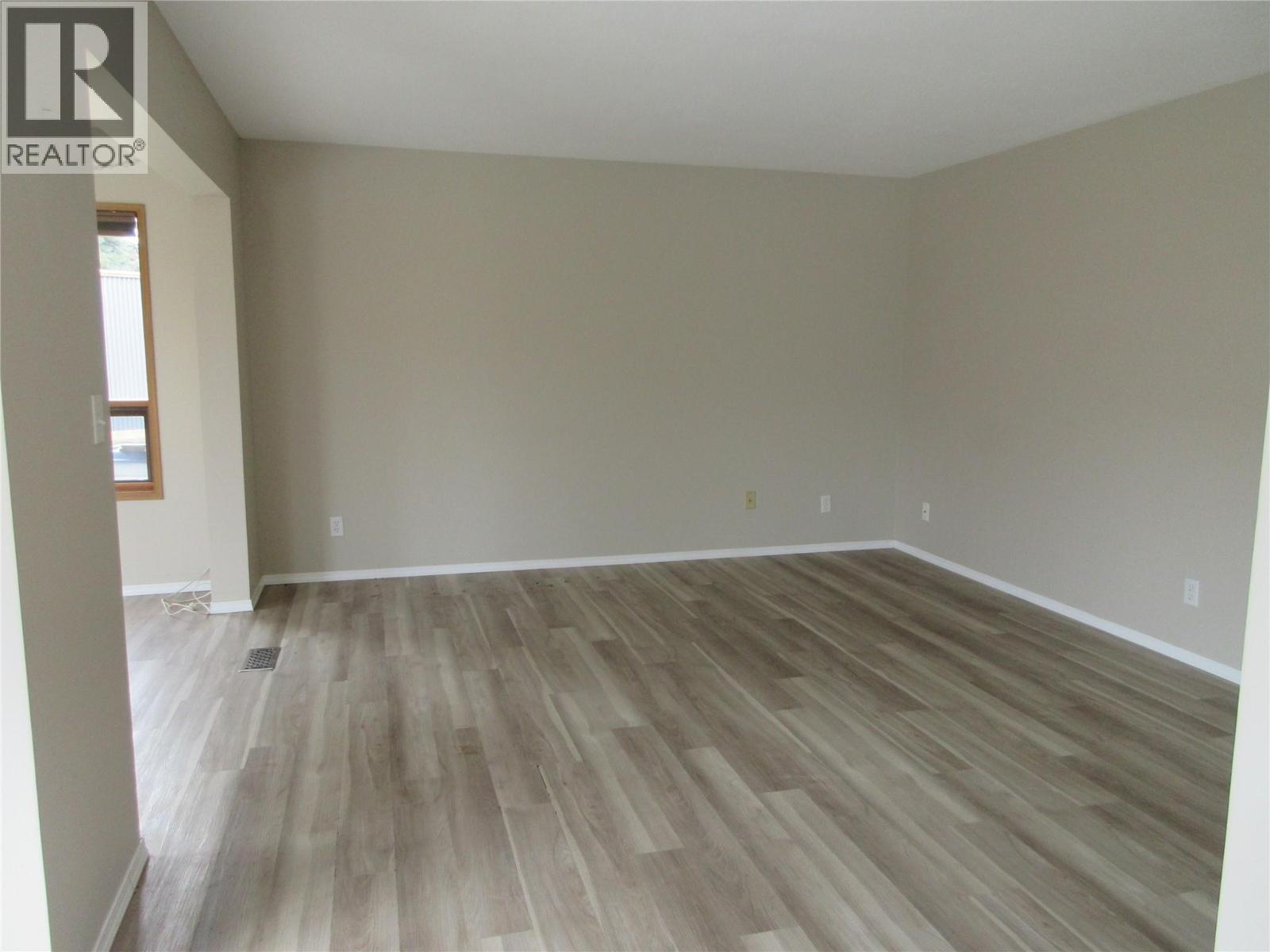 3402 415 Commonwealth Road, Kelowna