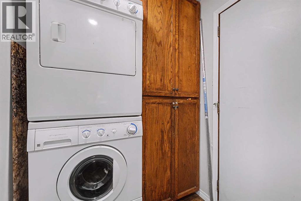 Single Family House 4 Level for Sale in  Falton Road NE Falconridge Calgary 