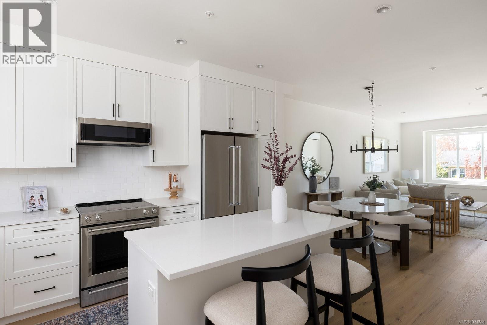 15 10145 Fifth Street, Sidney