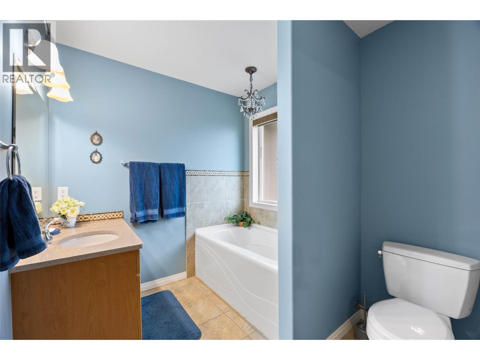 2185 Invermere Place - 13