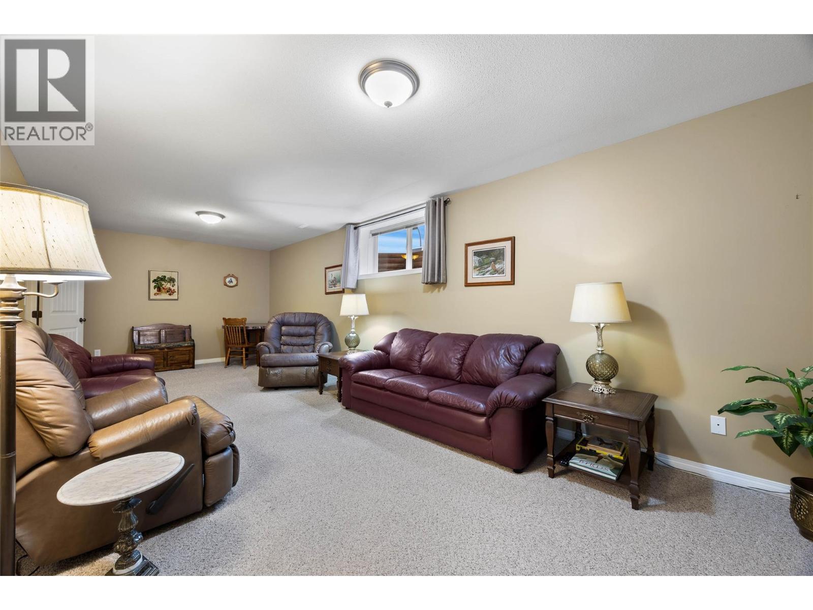 2185 Invermere Place - 19