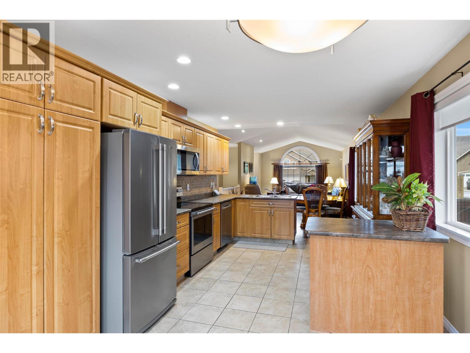2185 Invermere Place - 9