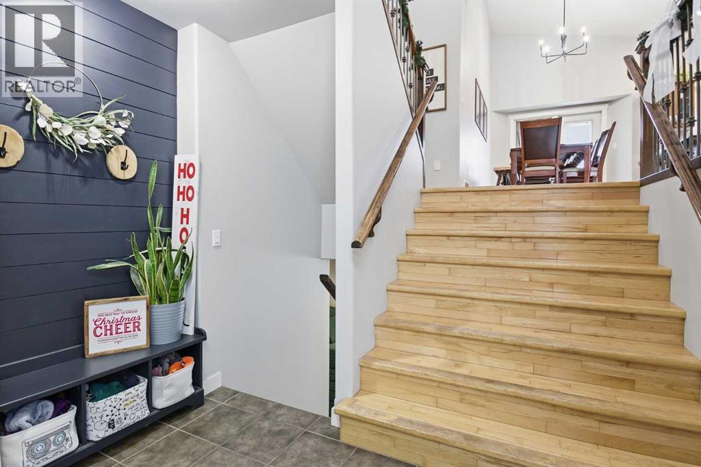 5206 15 Street - Photo 4 of 40, Lloydminster, Alberta