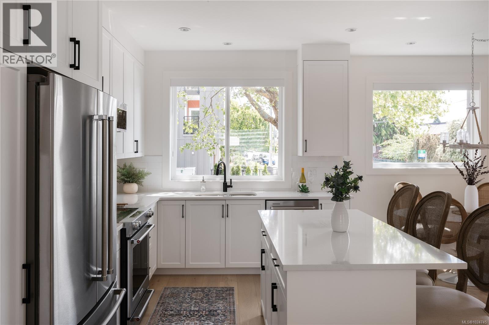 4 10145 Fifth Street, Sidney