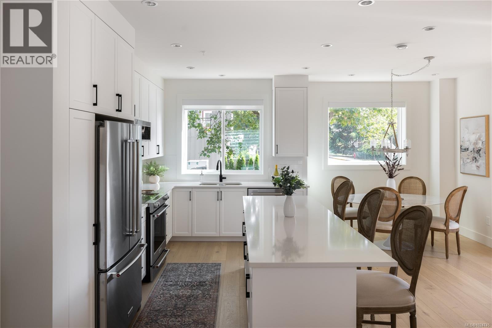 4 10145 Fifth Street, Sidney