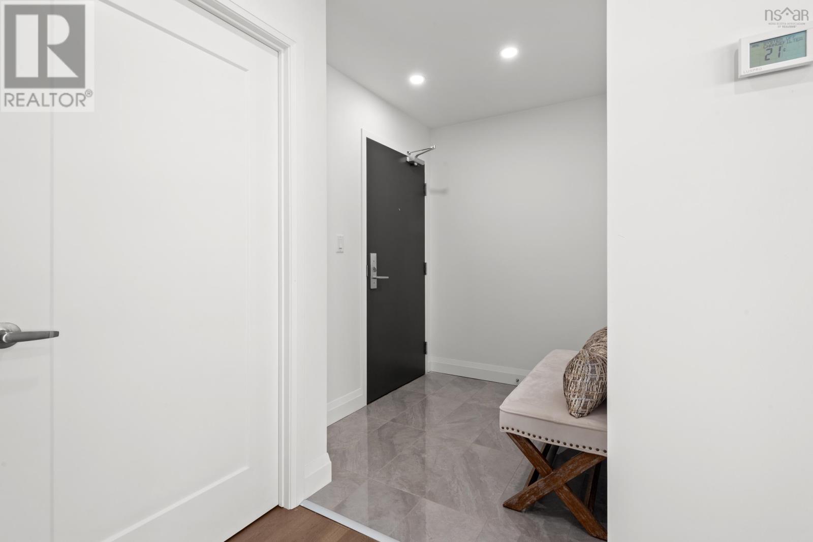 Property 4 of 36 of 1703 72 Seapoint Road