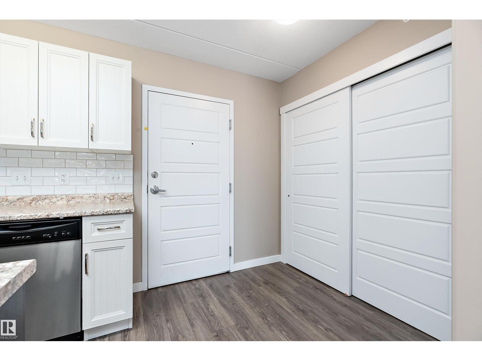 #206 4002 47 ST - 7