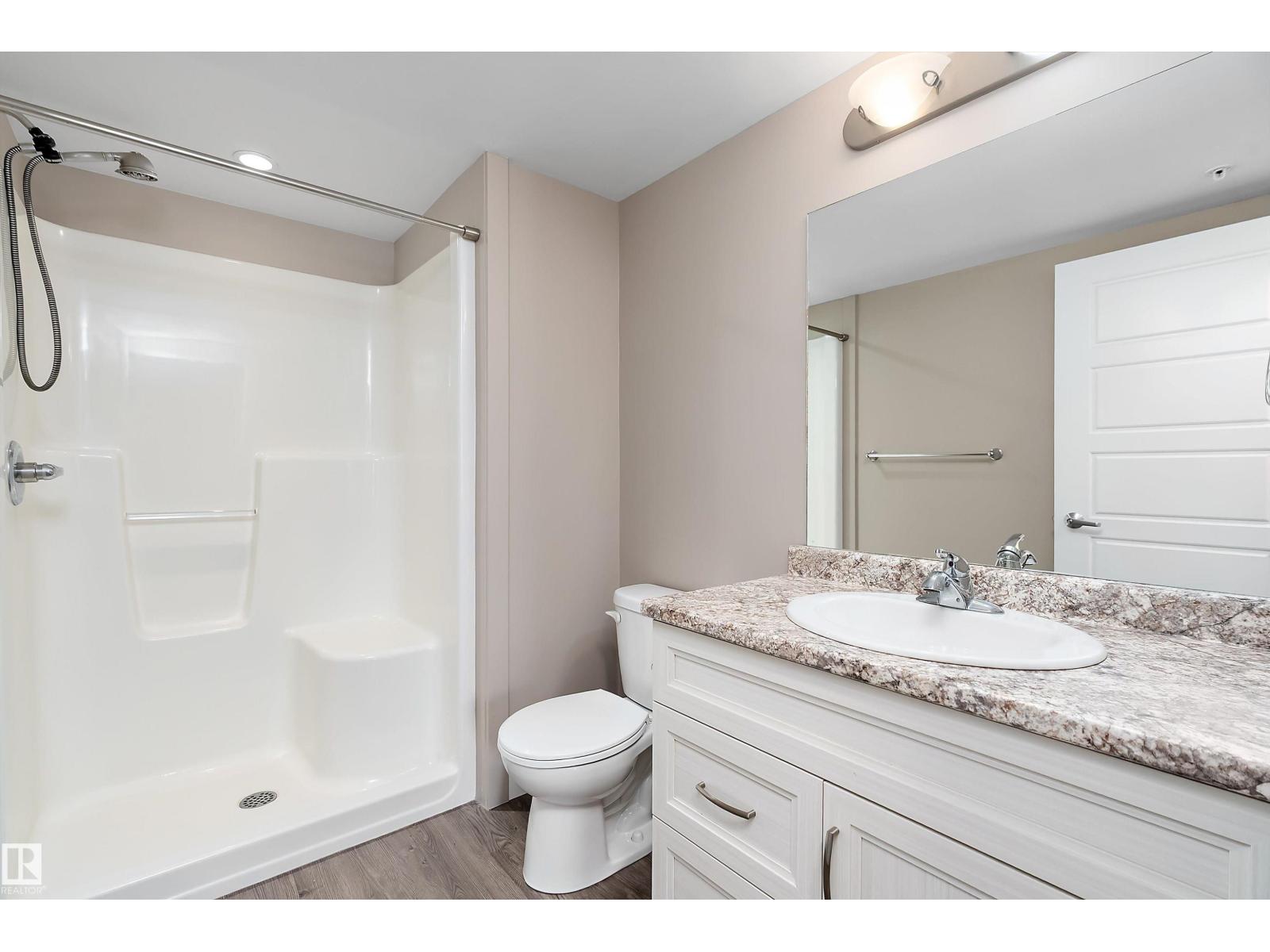#206 4002 47 ST - 26
