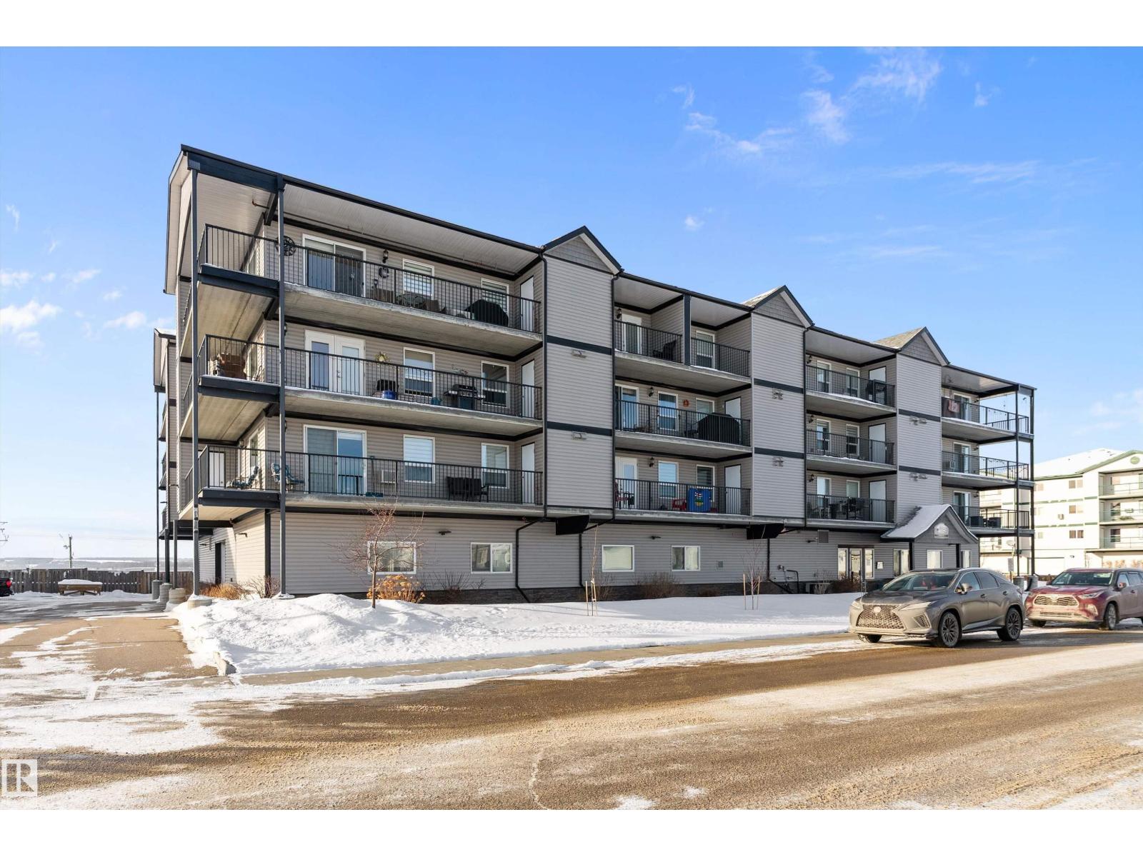 #206 4002 47 ST - 43