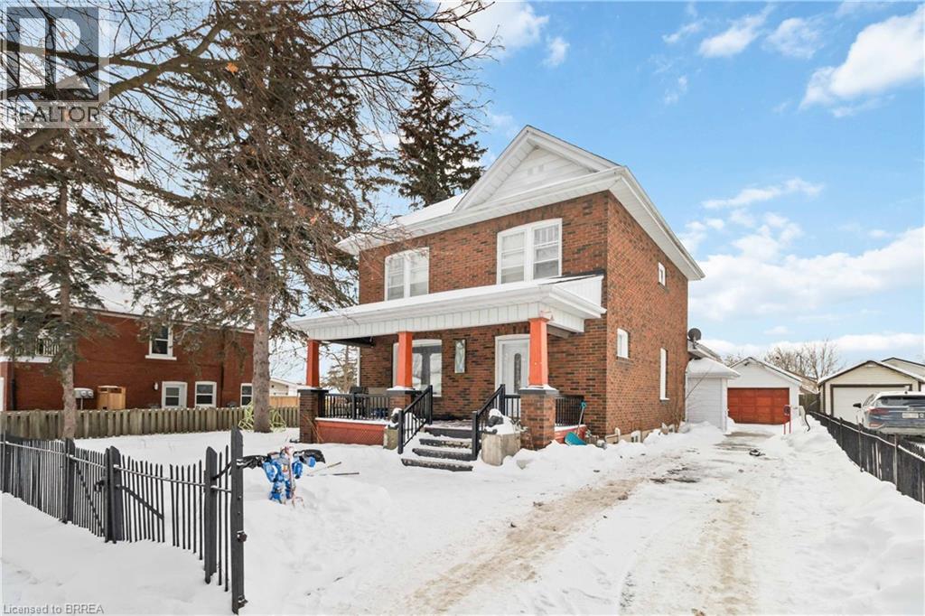 45 BRIGHTON Avenue - Photo 2 of 36, Brantford, Ontario