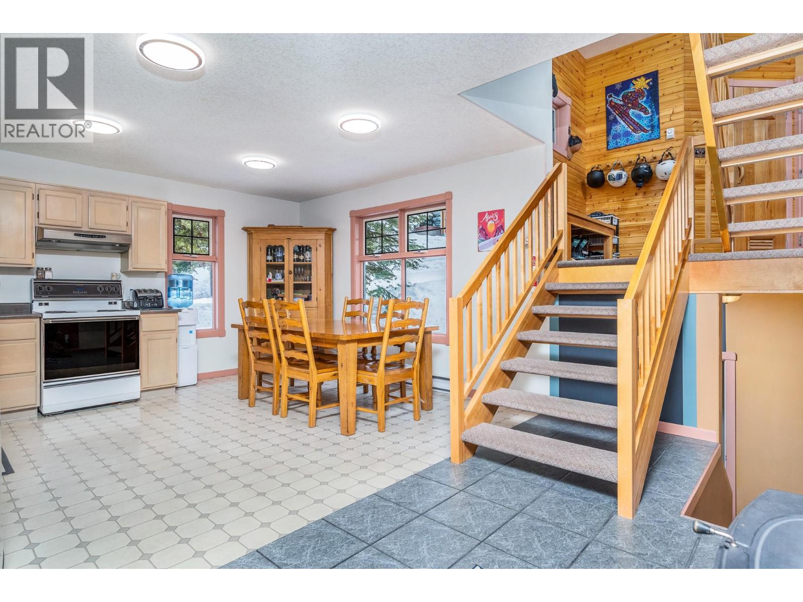 205 Monashee Road, Silver Star