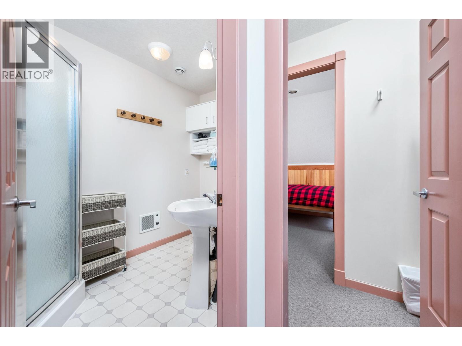 205 Monashee Road, Silver Star