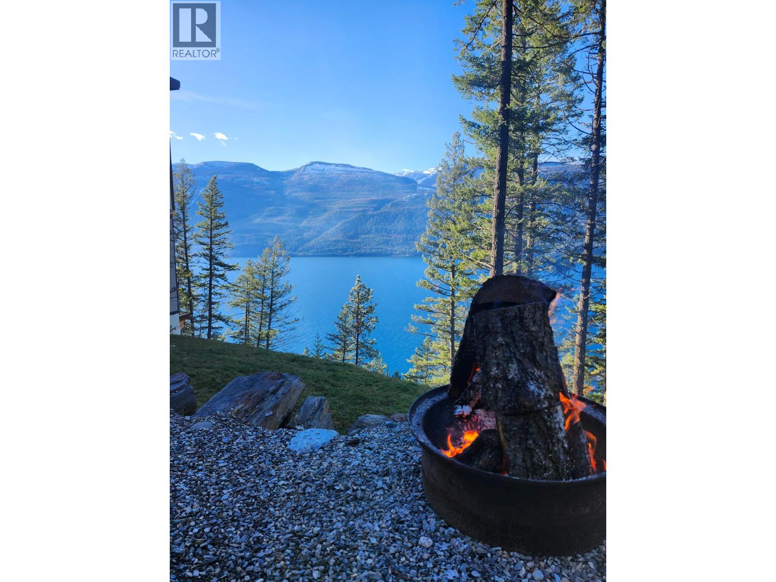 1429 Salisbury Lane N, Argenta