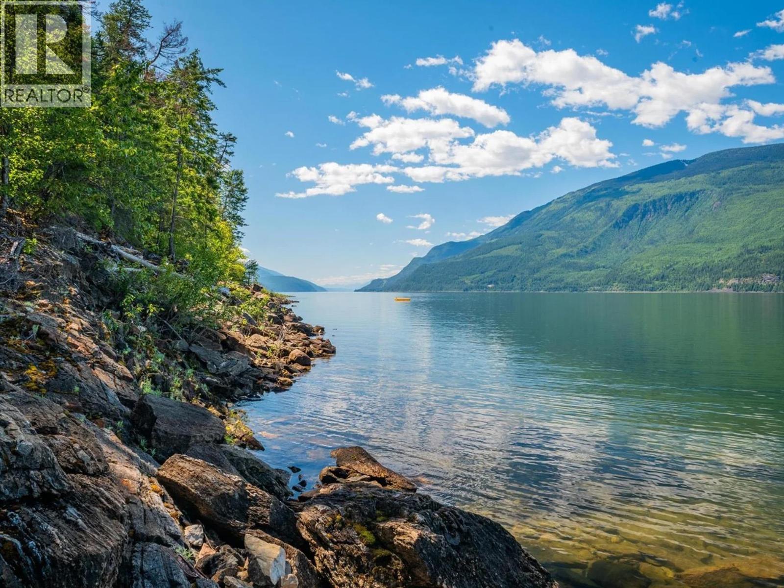 1429 Salisbury Lane N, Argenta