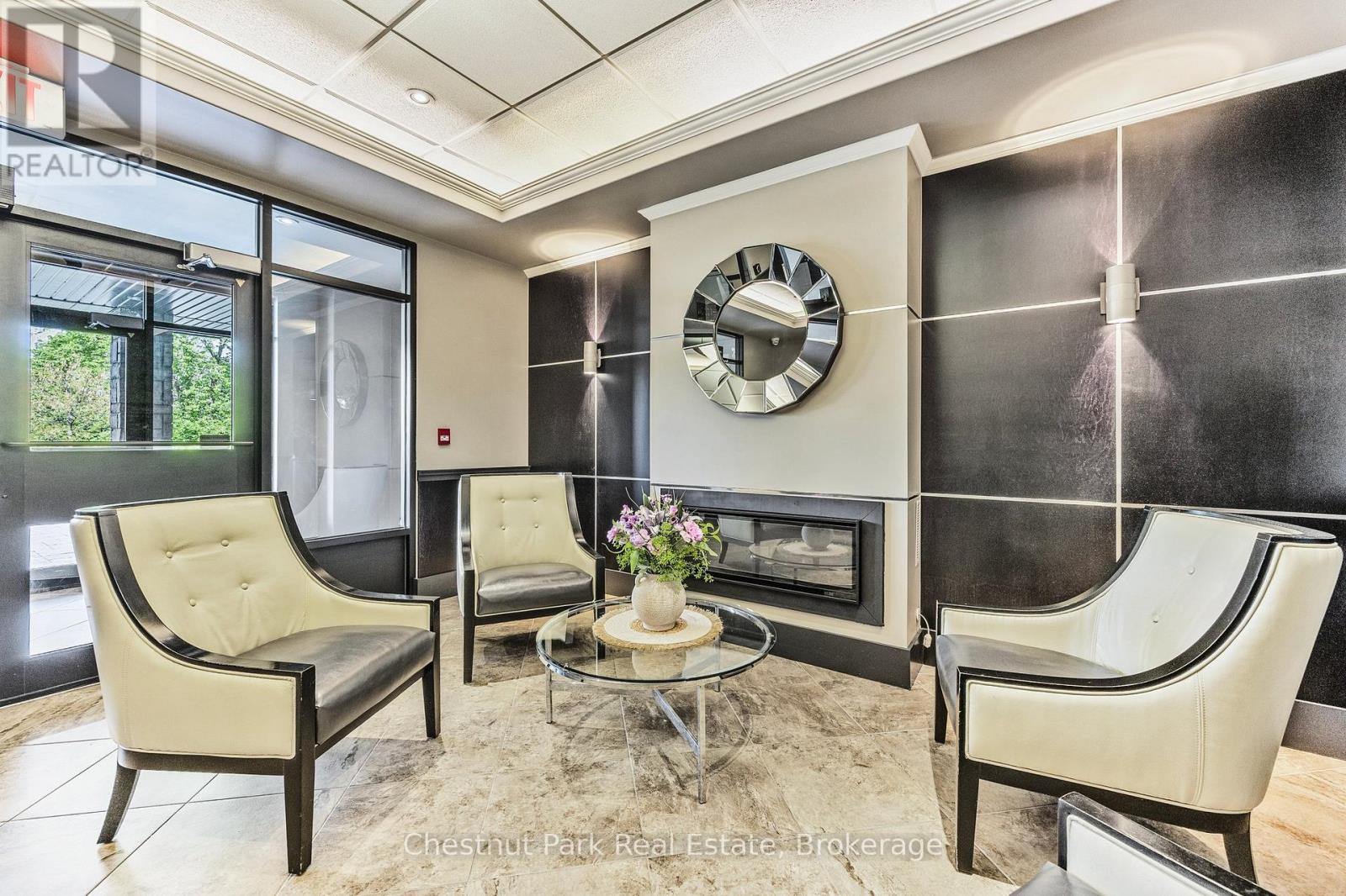 304 - 1 CHAMBERLAIN CRESCENT - Photo 4 of 33, Collingwood, Ontario