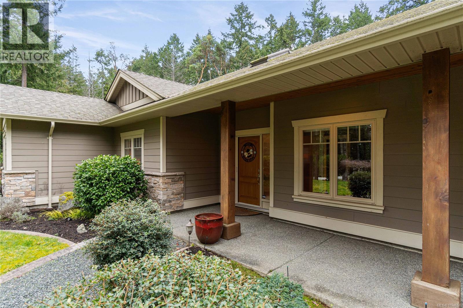 700 Wildgreen Way, Parksville