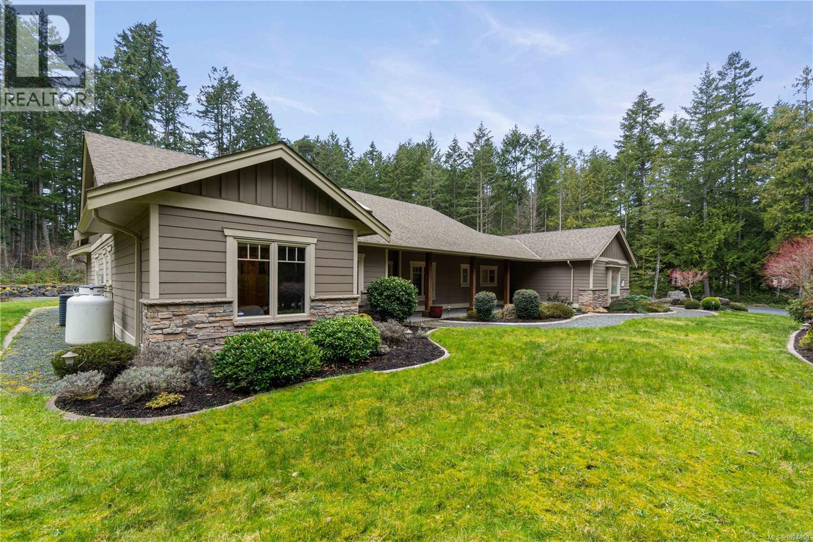 700 Wildgreen Way, Parksville