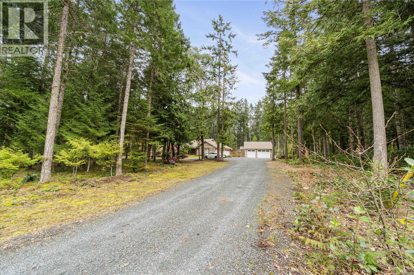 700 Wildgreen Way, Parksville
