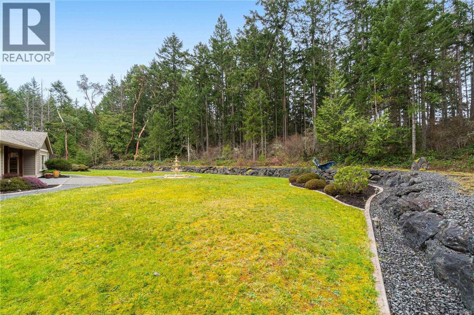 700 Wildgreen Way, Parksville