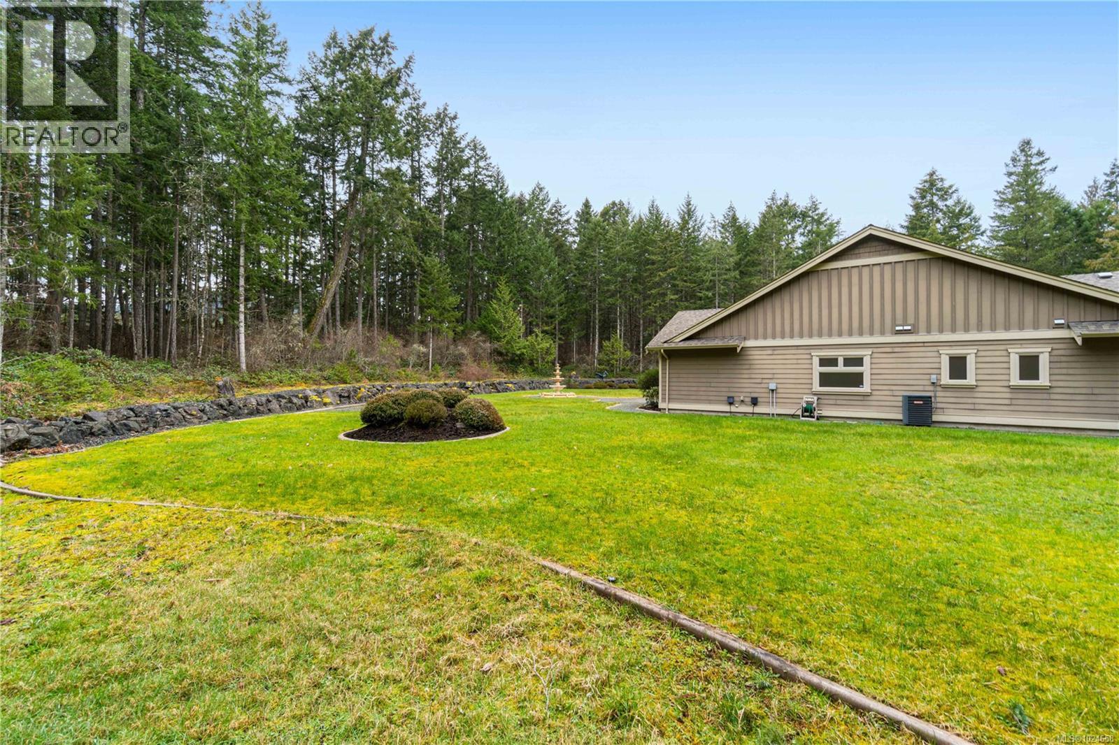 700 Wildgreen Way, Parksville