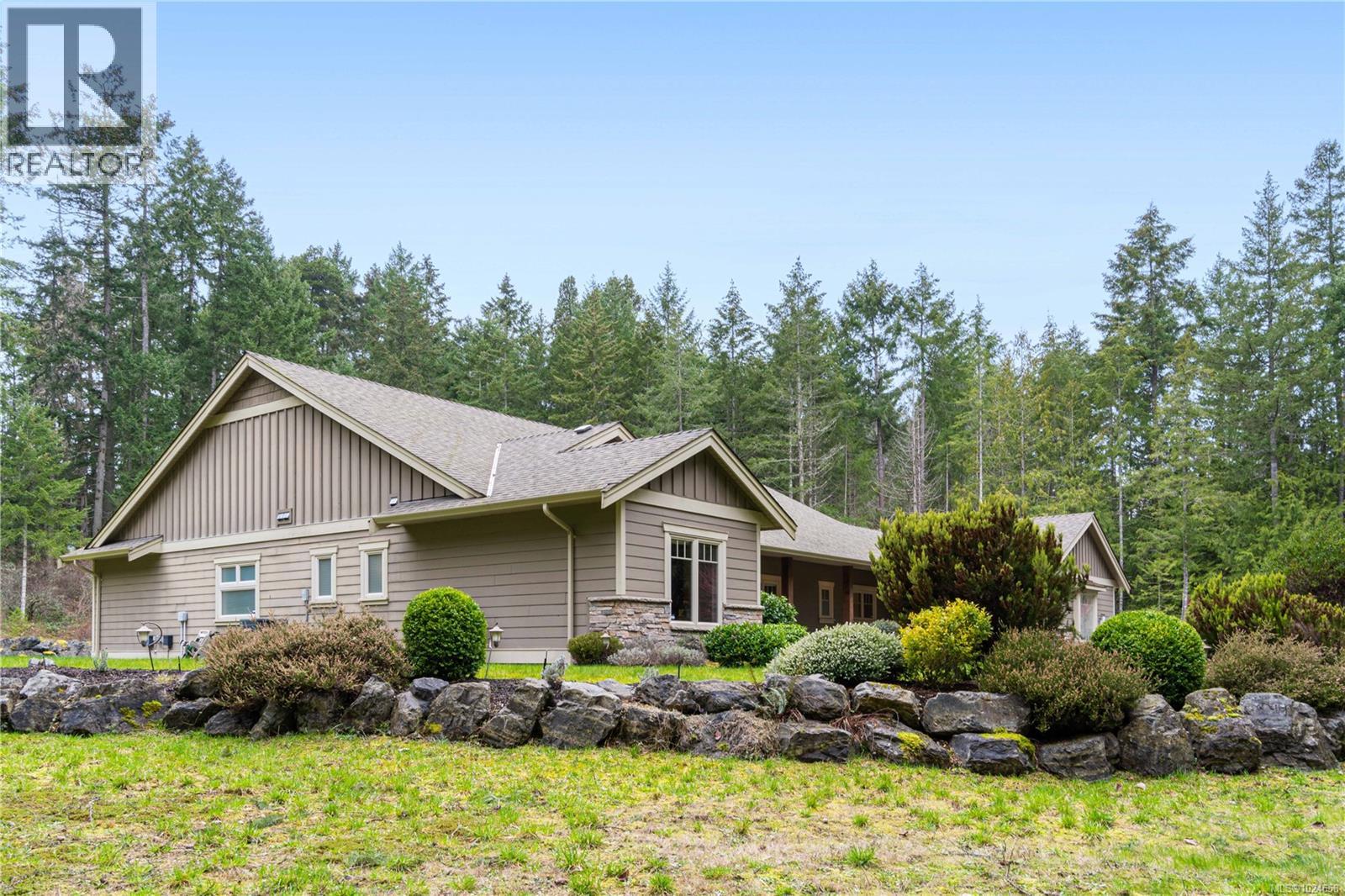 700 Wildgreen Way, Parksville