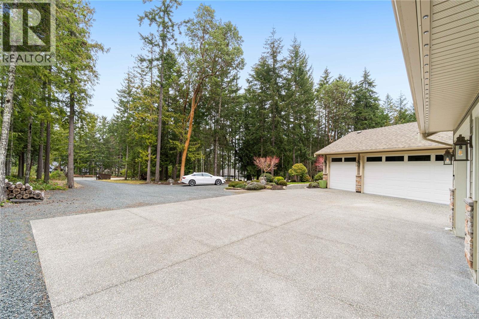 700 Wildgreen Way, Parksville