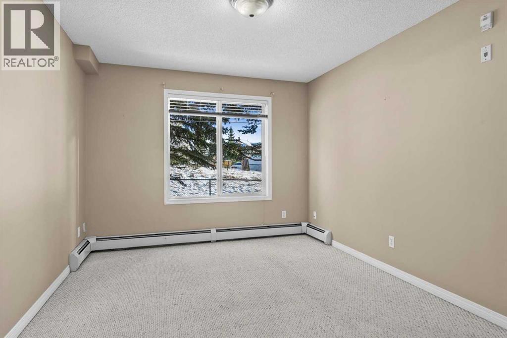 Single Family House for Sale in   Rocky Vista Park NW Rocky Ridge Calgary 