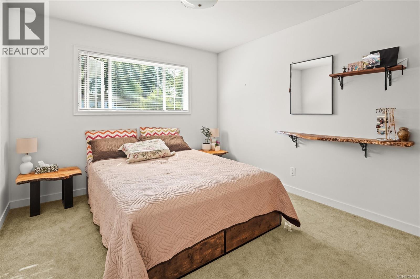  3940 Oakdale Place, Saanich