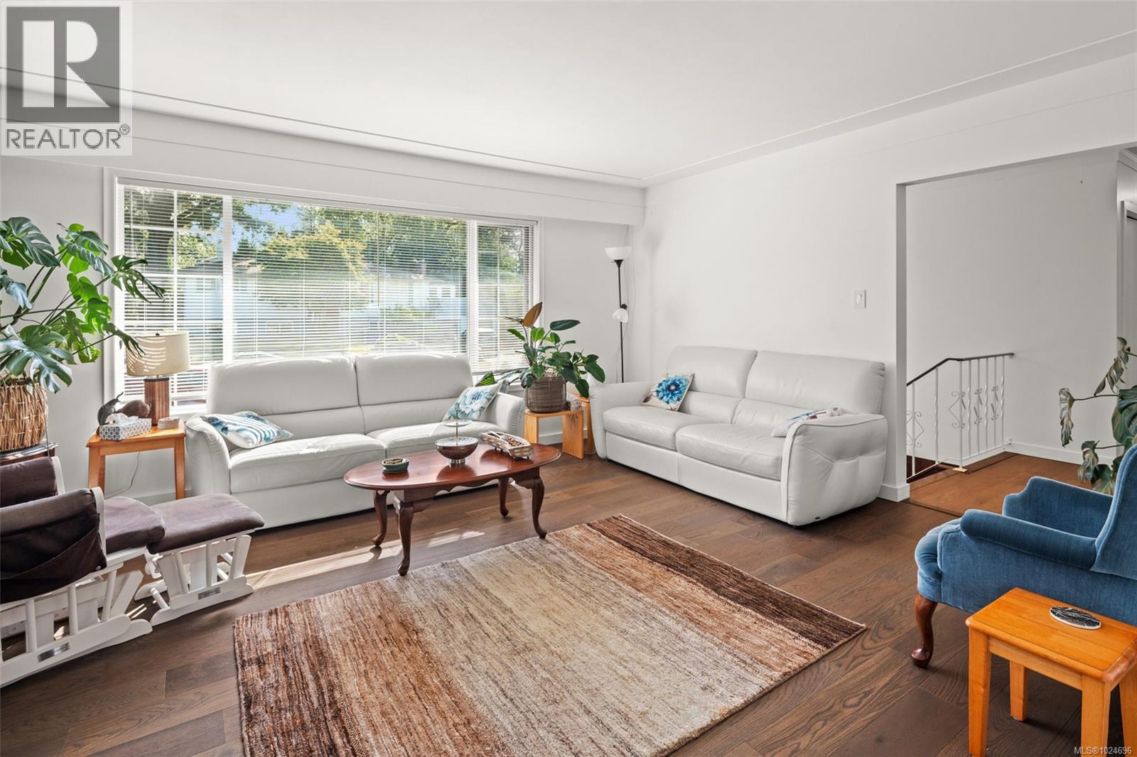  3940 Oakdale Place, Saanich