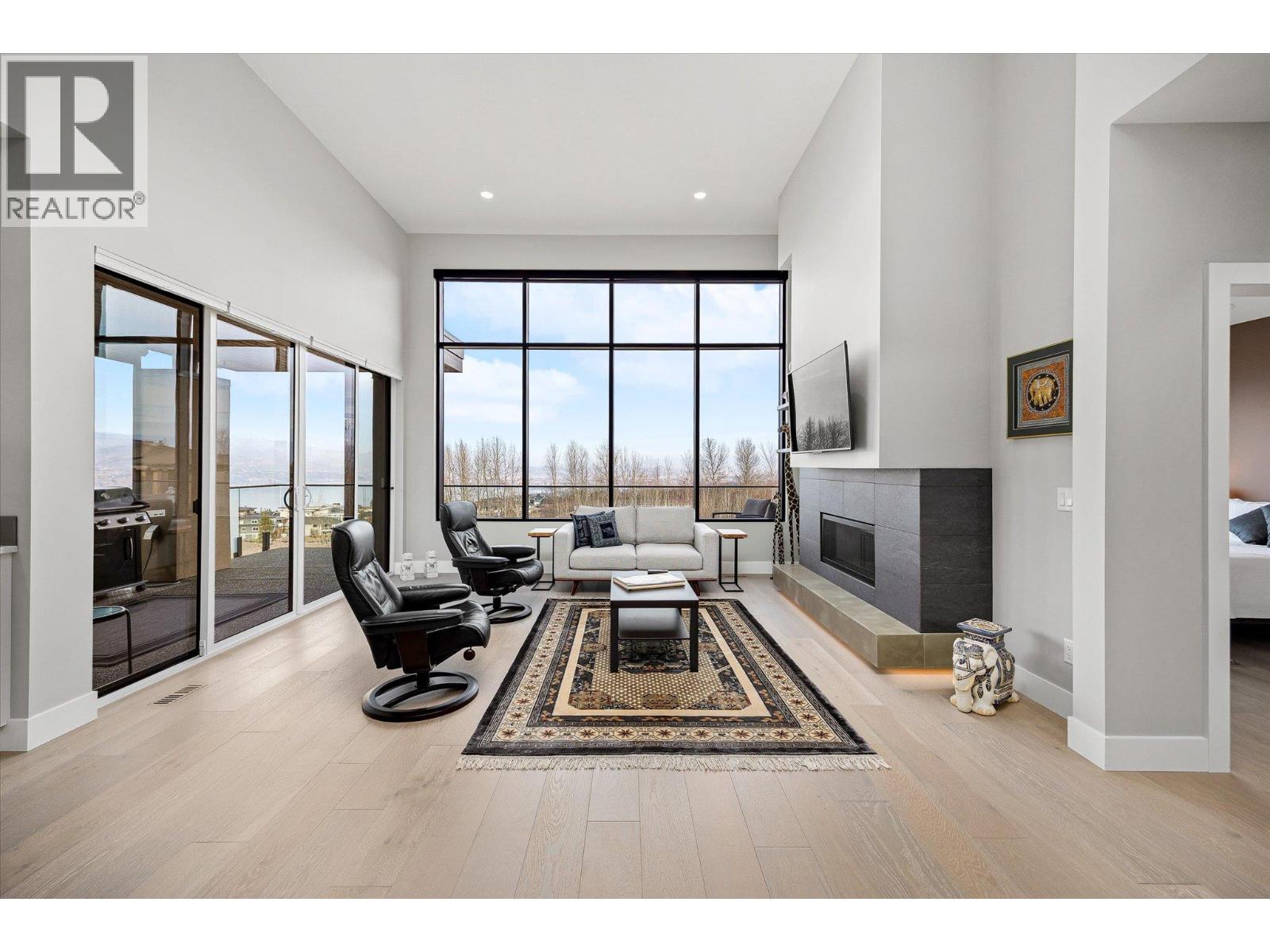  468 Sparrow Hawk Court, Kelowna