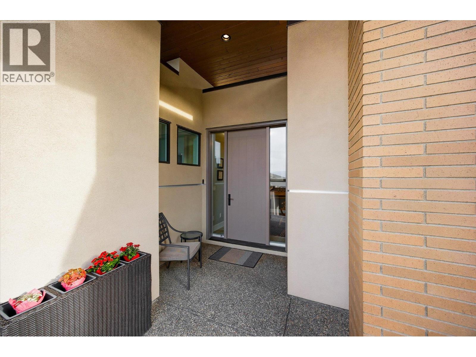  468 Sparrow Hawk Court, Kelowna