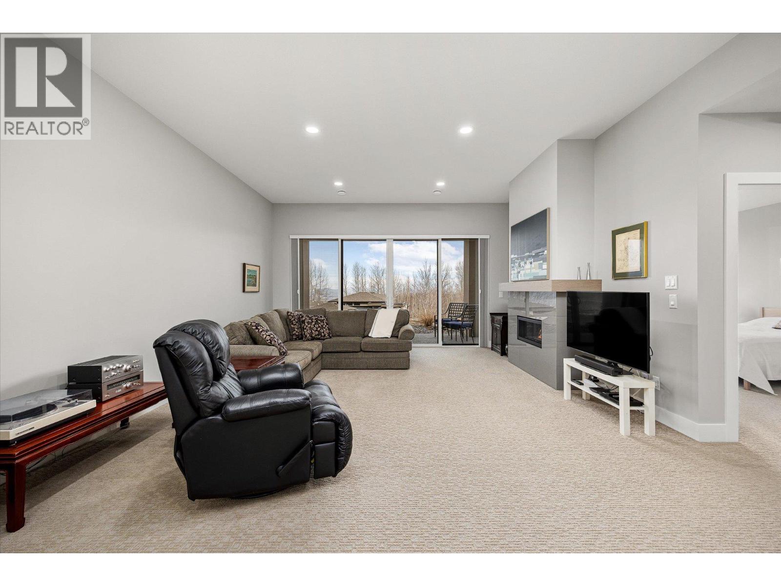  468 Sparrow Hawk Court, Kelowna