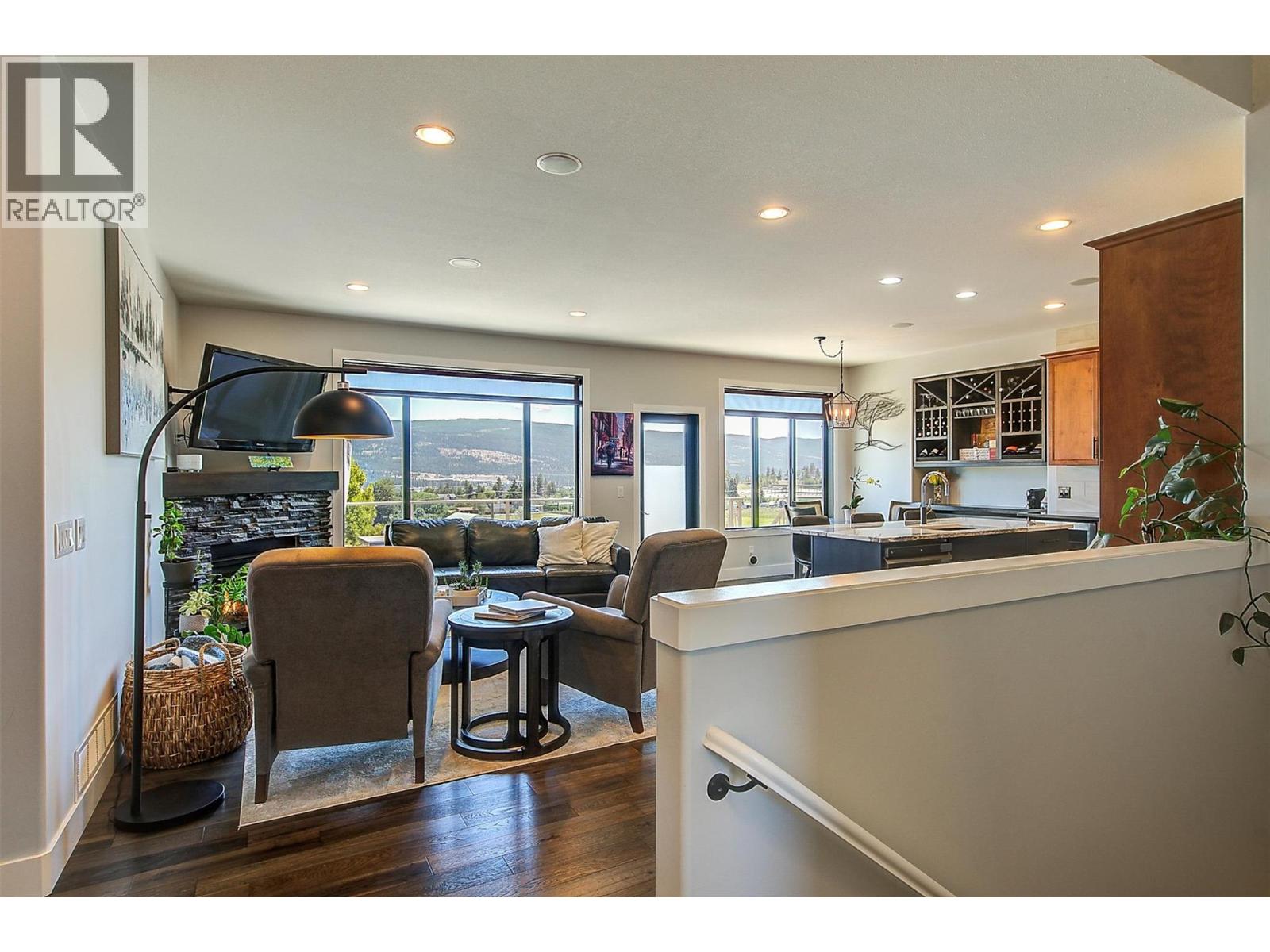  9761 Crofton Road, Lake Country