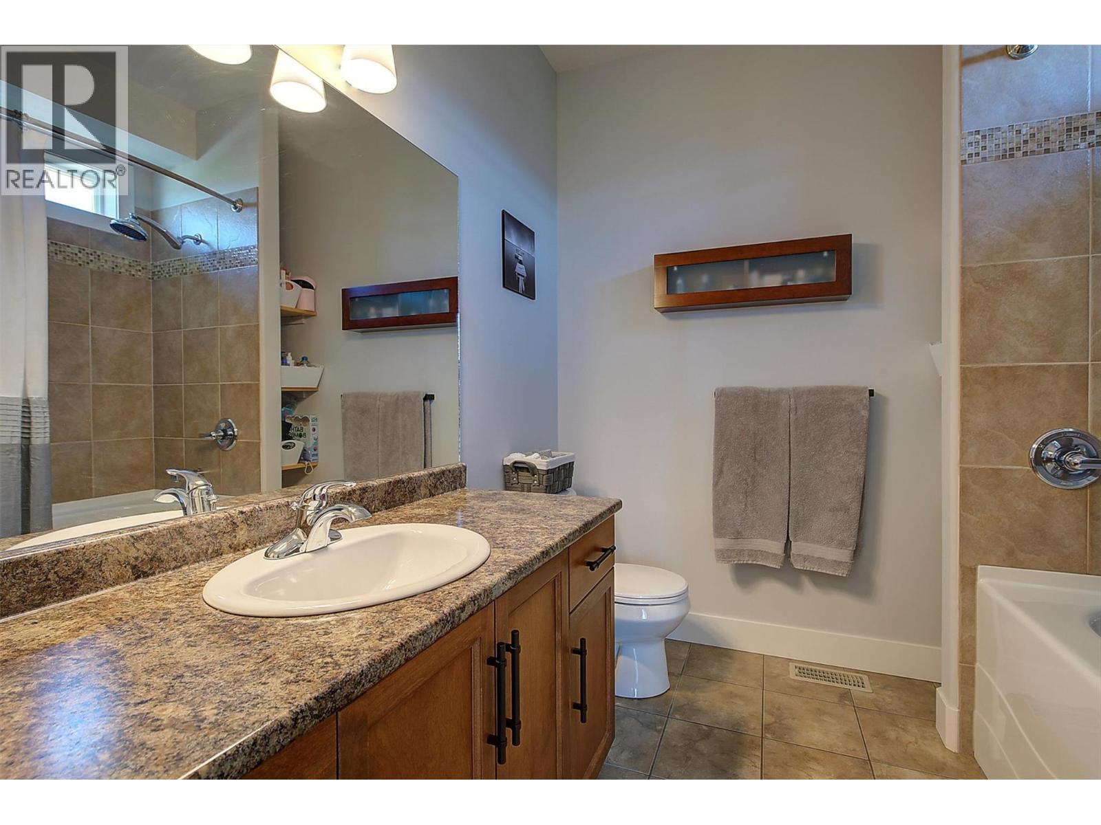  9761 Crofton Road, Lake Country