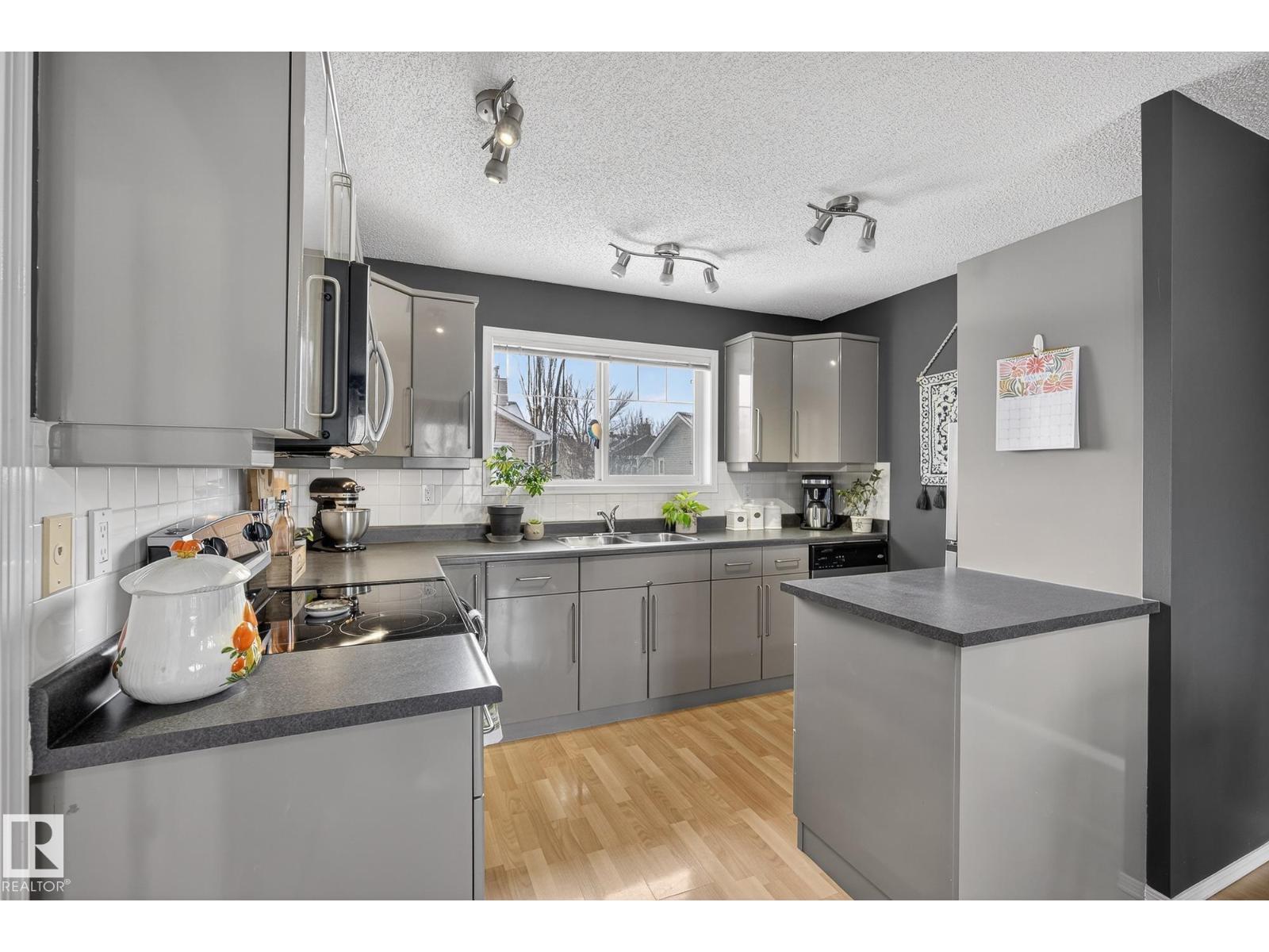 #13 70 CAVAN RD, Sherwood Park