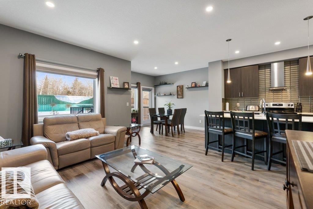 76 ROYAL ST, St. Albert