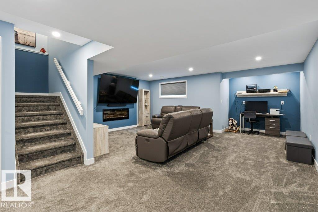 76 ROYAL ST, St. Albert