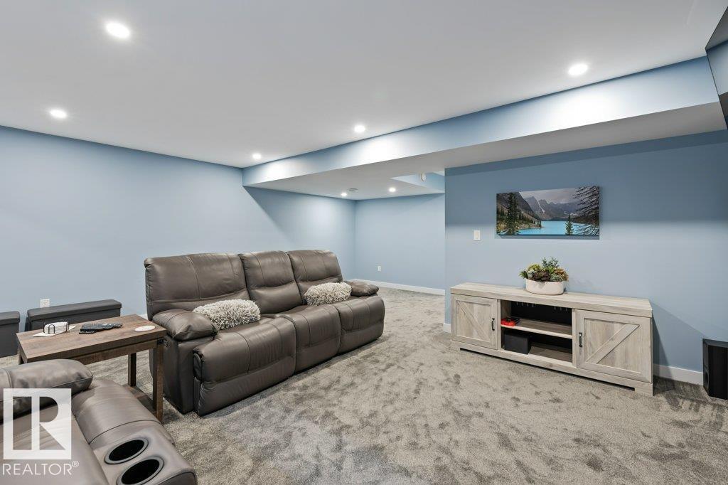 76 ROYAL ST, St. Albert