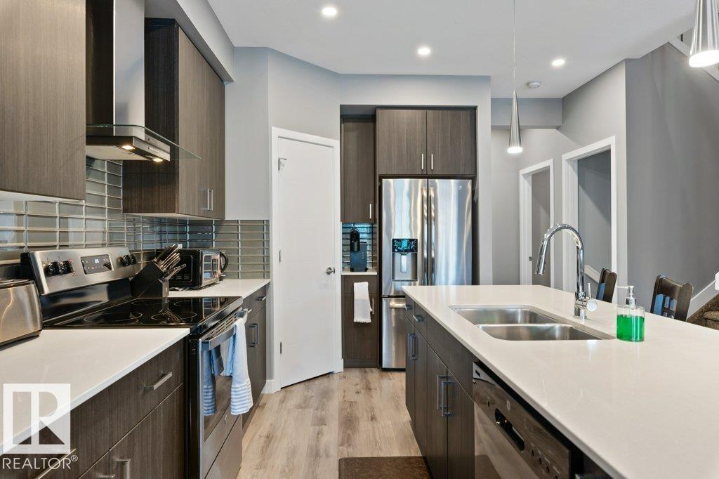 76 ROYAL ST, St. Albert