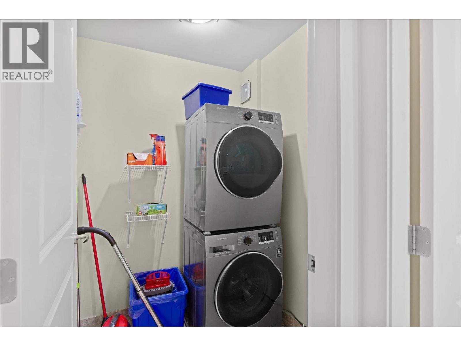 301 4205 Gellatly Road, West Kelowna