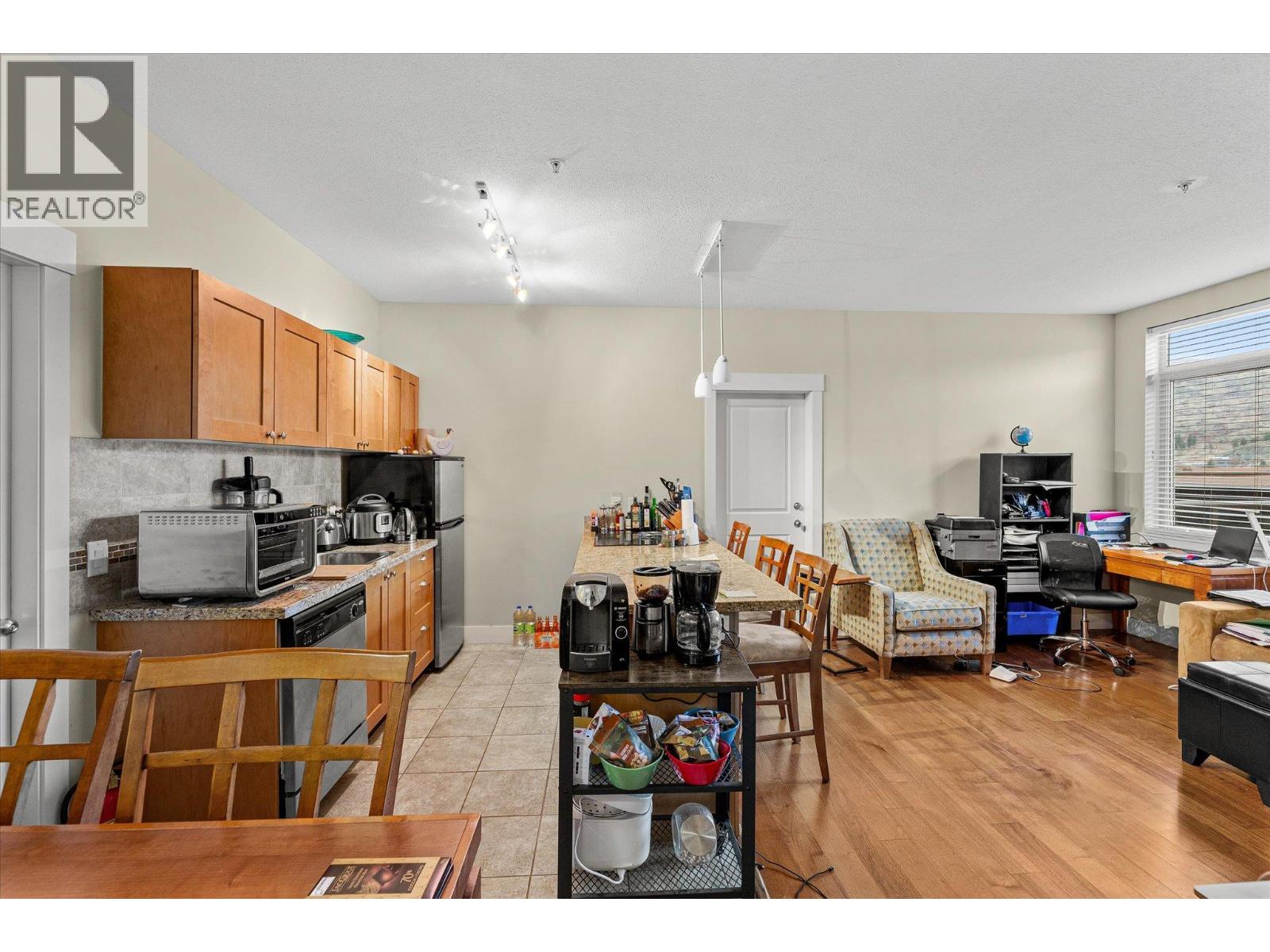 301 4205 Gellatly Road, West Kelowna