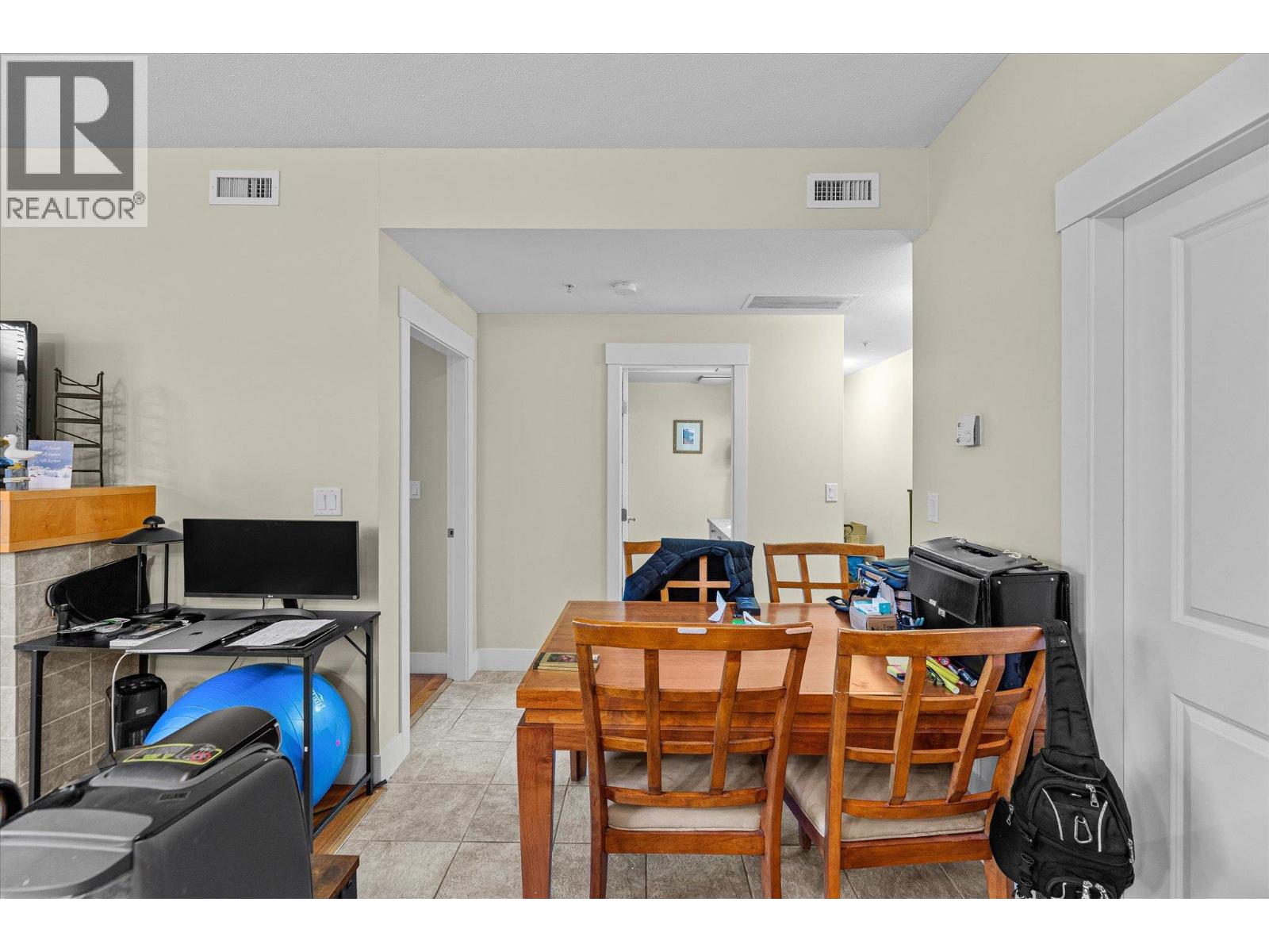 301 4205 Gellatly Road, West Kelowna