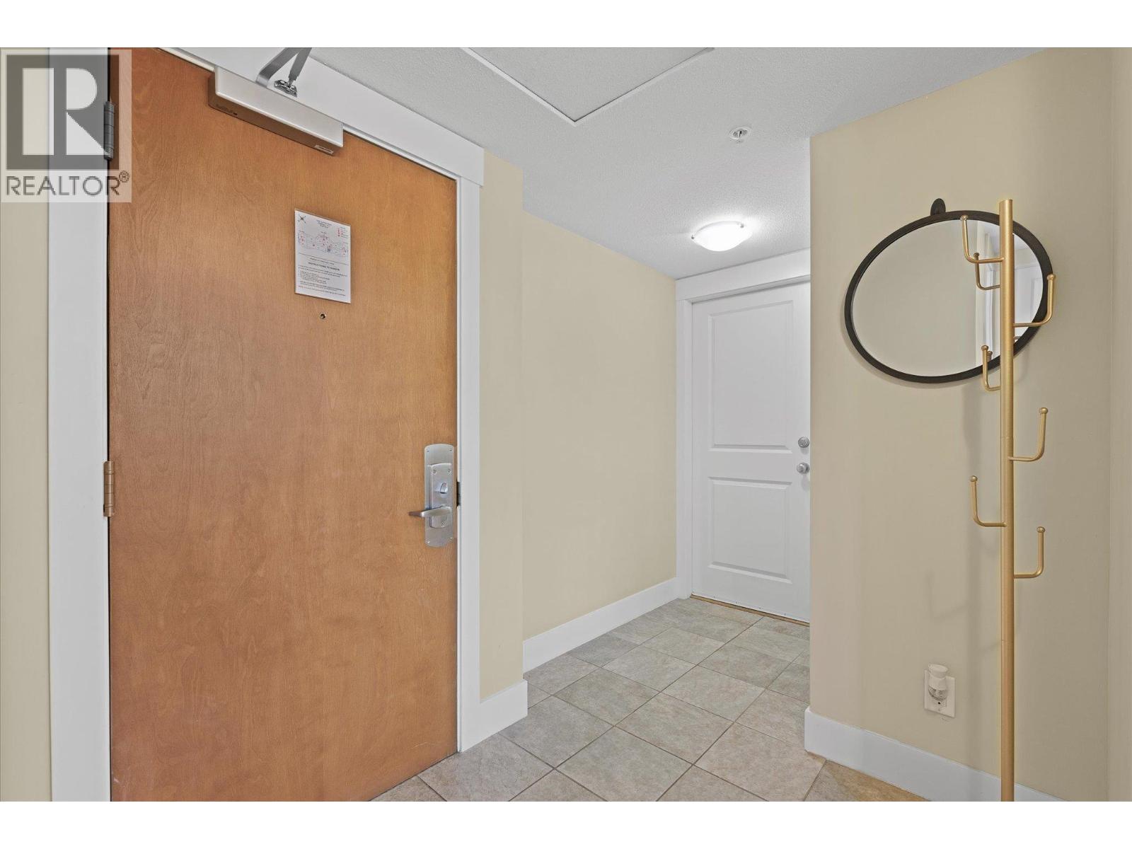 301 4205 Gellatly Road, West Kelowna