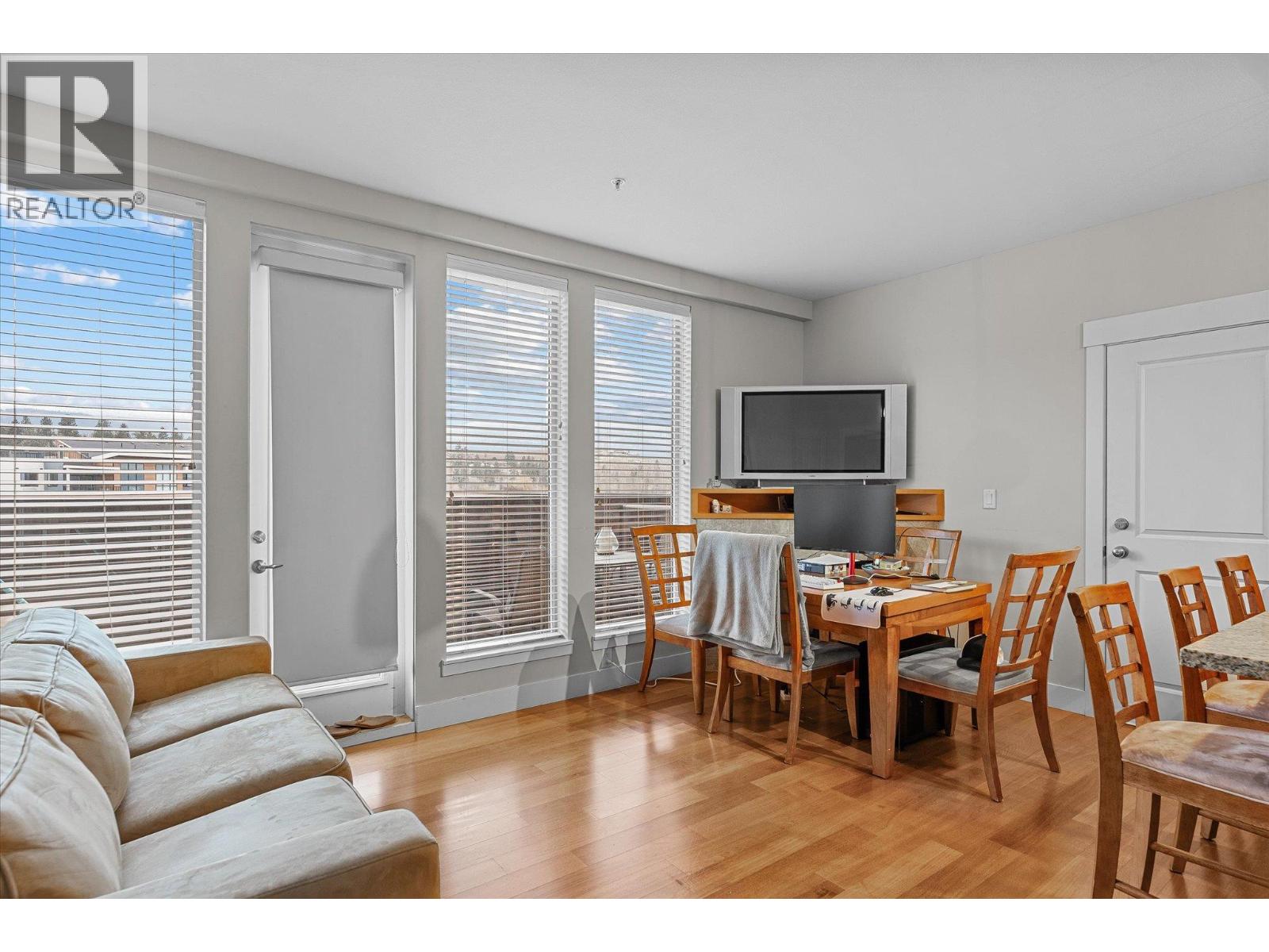 301 4205 Gellatly Road, West Kelowna