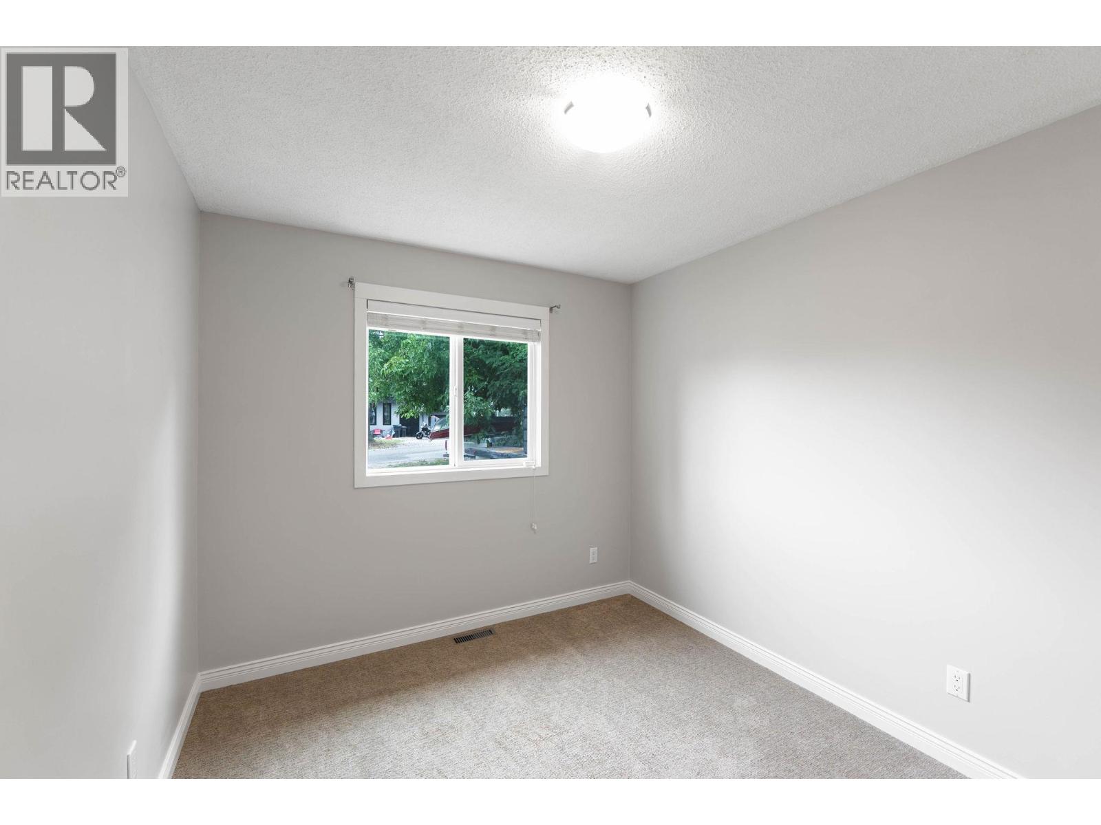  1100 Sussex Road, West Kelowna